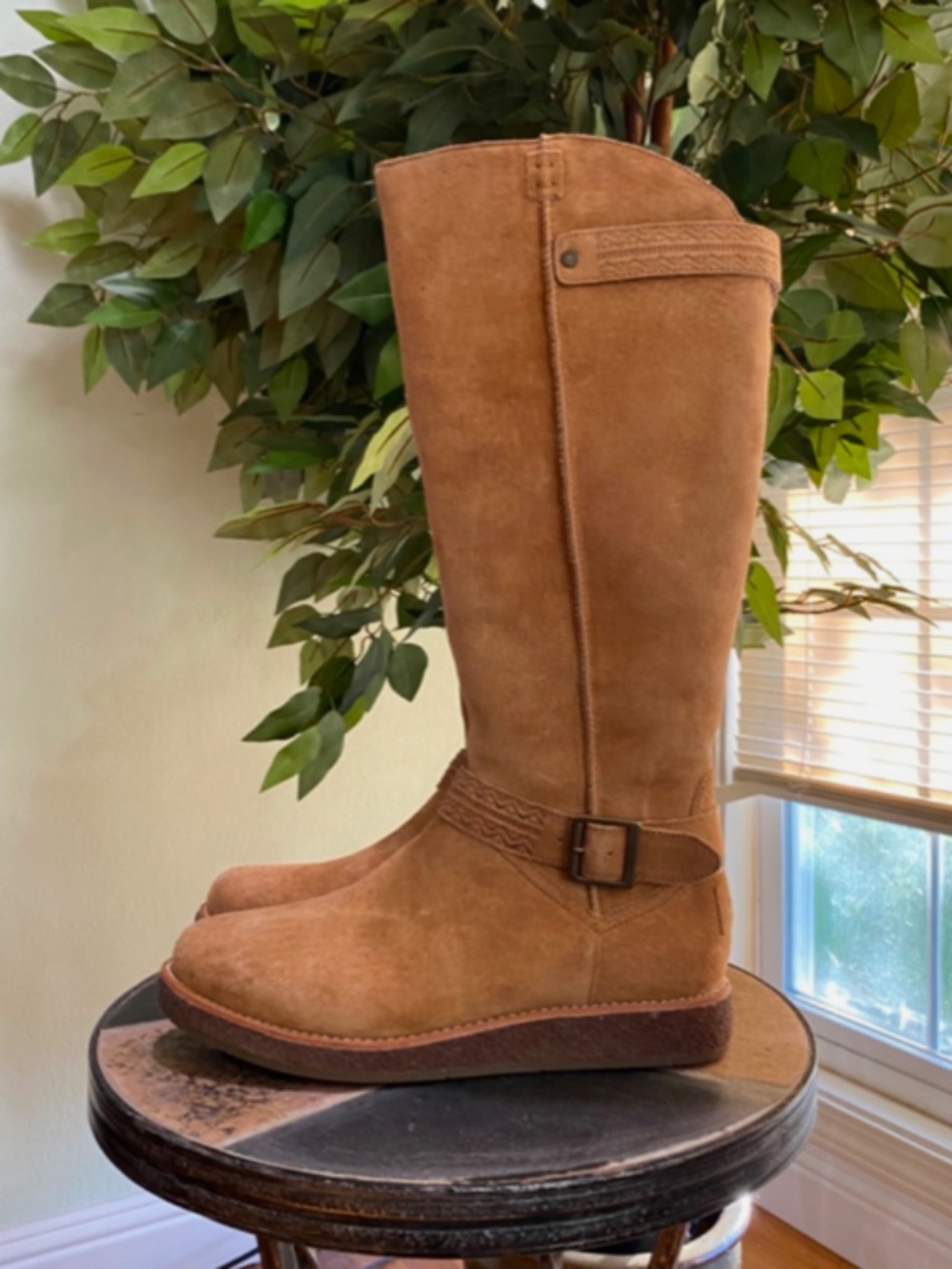 UGG Gellar boots
